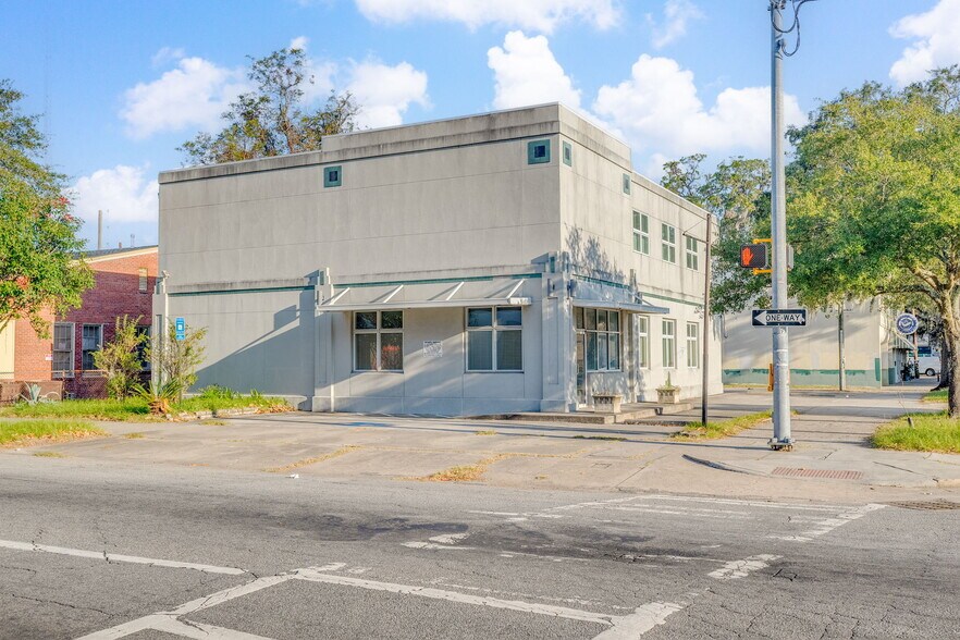 More Photos Of 1211 Bull St, Savannah Office Residential For Sale