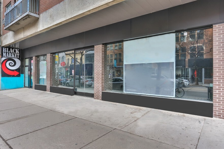 More Photos Of 252-260 Queen St W, Toronto General Retail For Lease