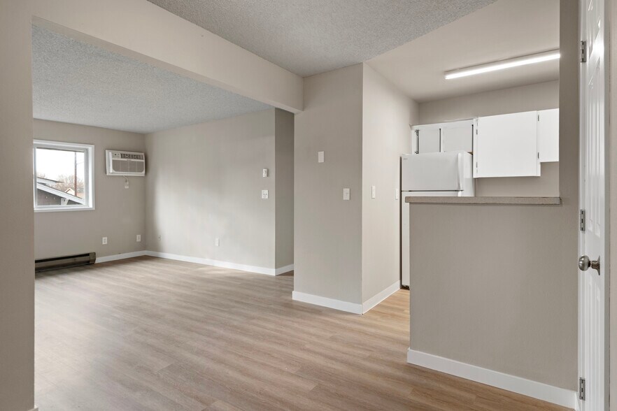 More Photos Of 1000 NE 3rd St, Prineville Apartments For Sale
