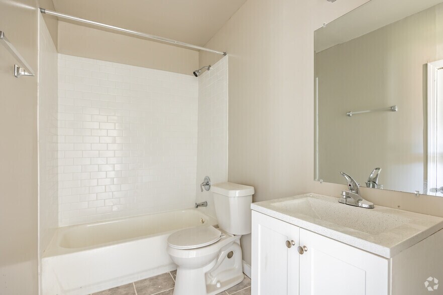 More Photos Of 661 Sherwood Dr, Jonesboro Apartments For Sale
