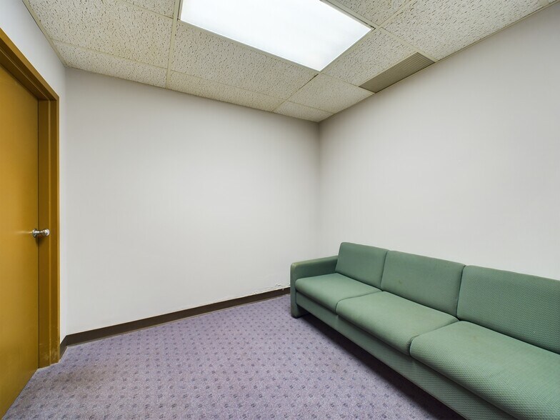 More Photos Of 101 E Elm St, Union City Bank For Sale