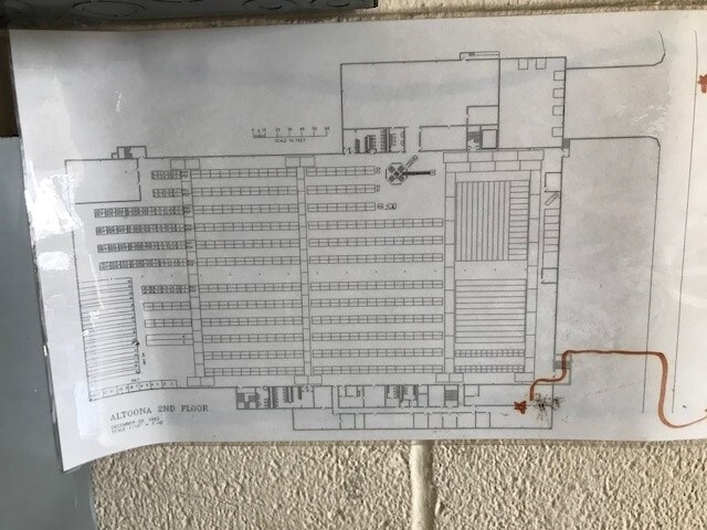 More Photos Of 3121 Pleasant Valley Blvd, Altoona Light Distribution For Lease