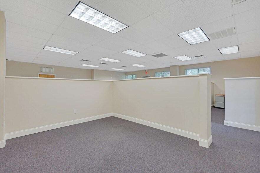 More Photos Of 1386 US Highway 22, Lebanon Unknown For Lease