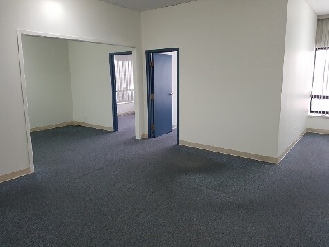 More Photos Of 8400 Ch De La Côte-De-Liesse, Montréal Industrial For Sale