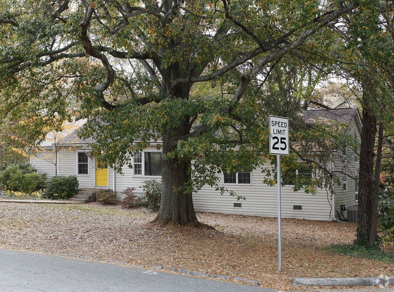 More Photos Of 1146 Green St, Roswell Loft Creative Space For Lease