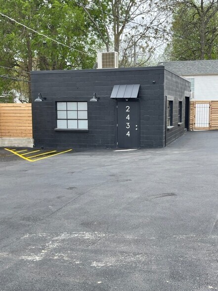 More Photos Of 2432-2434 E 15th St, Tulsa General Retail For Lease