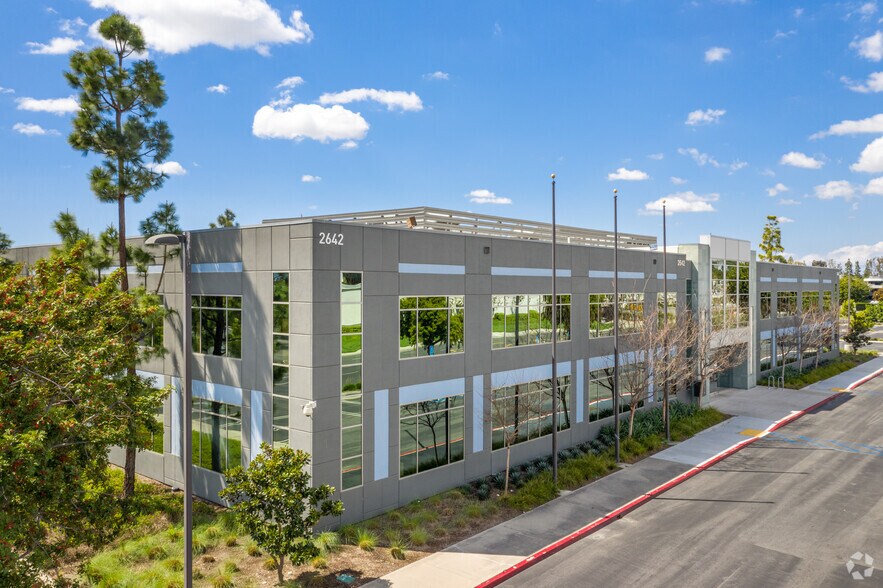 More Photos Of 2642 Michelle Dr, Tustin Office For Lease