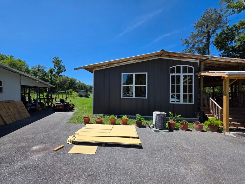 More Photos Of 220 SE Rose Cove Gln, Lake City Manufactured Housing Mobile Home Park For Sale