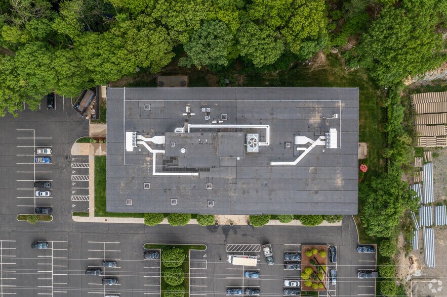 More Photos Of 400 Fifth Ave, Waltham Office For Lease