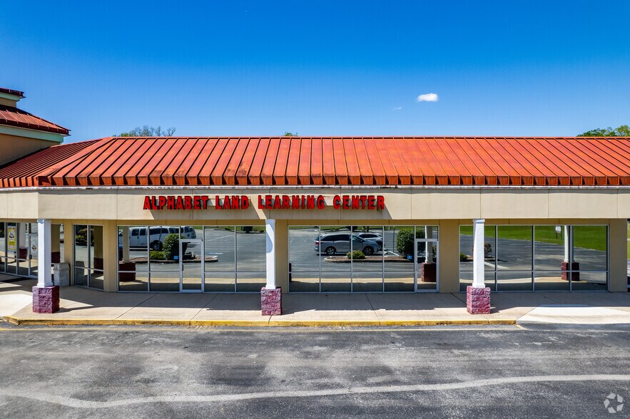 More Photos Of 2101-2147 SW Hwy 484, Ocala Unknown For Lease