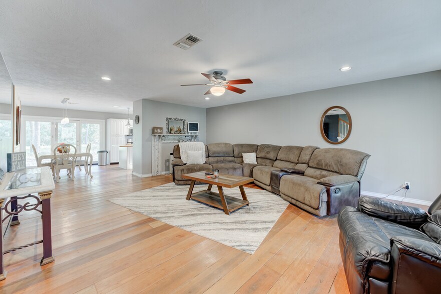 More Photos Of 19323 Belleau Wood Dr, Humble Flex For Sale