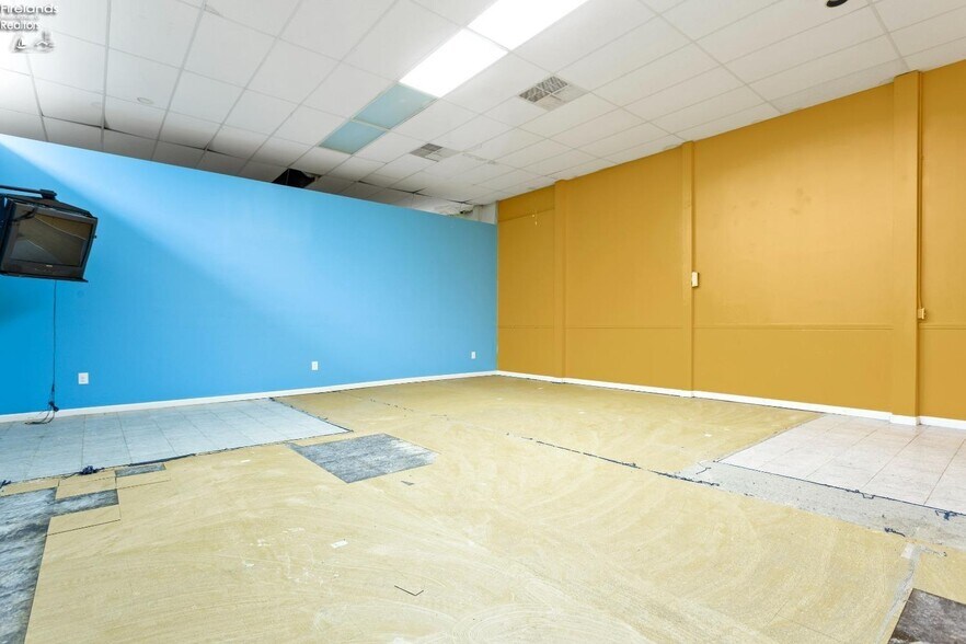 More Photos Of 46400 Telegraph Rd, Amherst Freestanding For Sale