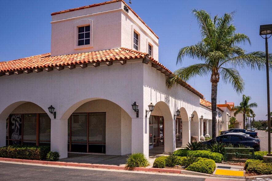 More Photos Of 315-487 Magnolia Ave, Corona Unknown For Lease