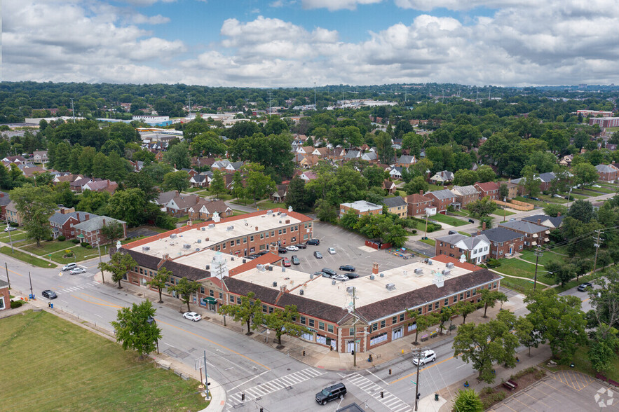 Primary Photo Of 7364-7390 Reading Rd, Cincinnati Storefront Retail Office For Lease