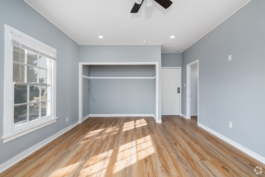 More Photos Of 100 N Kenmore Ave, Los Angeles Apartments For Sale