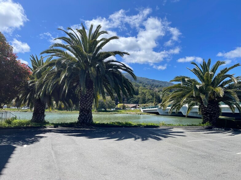 More Photos Of 1363-1375 S Eliseo Dr, Larkspur Medical For Lease