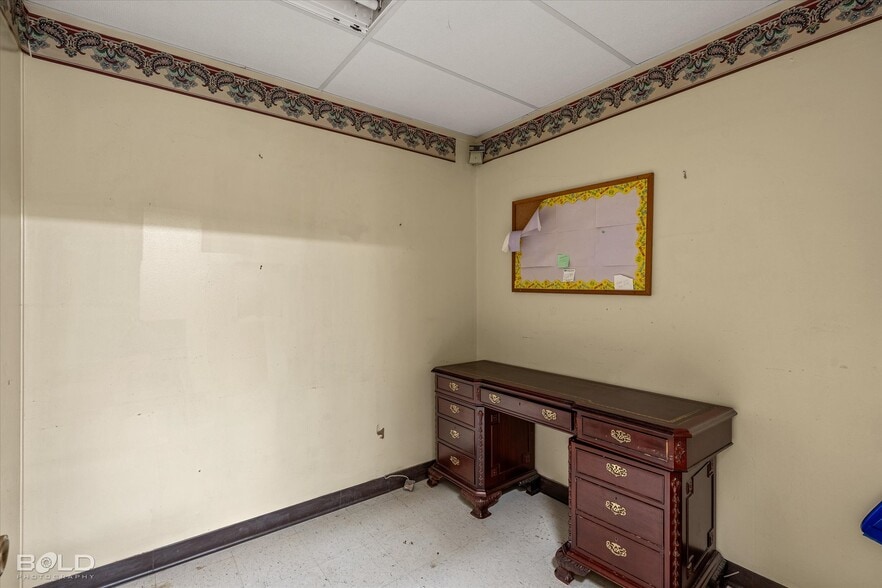 More Photos Of 4140 Hollywood Ave, Shreveport Healthcare For Sale