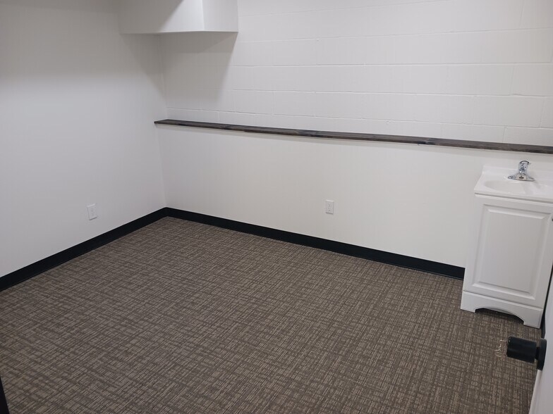 More Photos Of 1224 N Idaho St, Post Falls Coworking Space