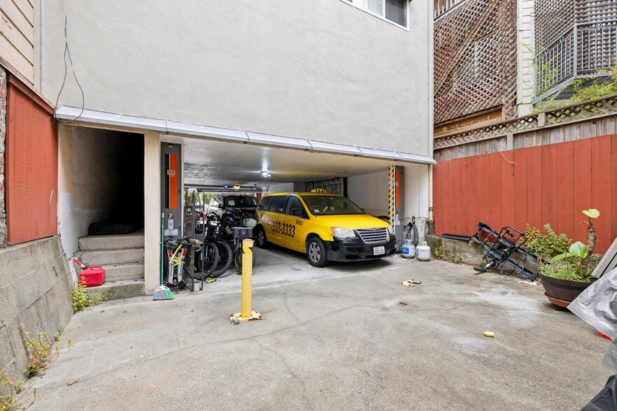 More Photos Of 1321 Columbus Ave, San Francisco Apartments For Sale