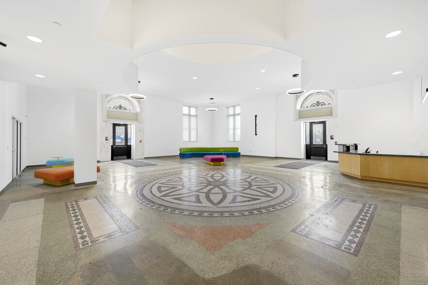 More Photos Of 1300 Jefferson Ave, Toledo Post Office For Lease
