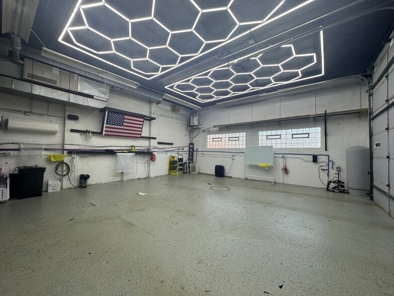More Photos Of 13536 Morse St, Cedar Lake General Retail For Sale