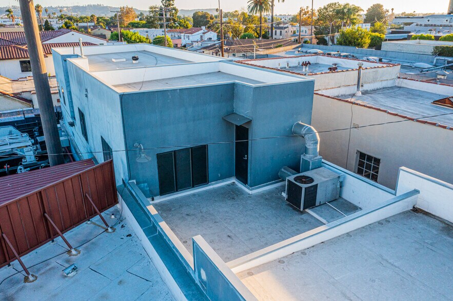 More Photos Of 5008 Venice Blvd, Los Angeles Loft Creative Space For Lease