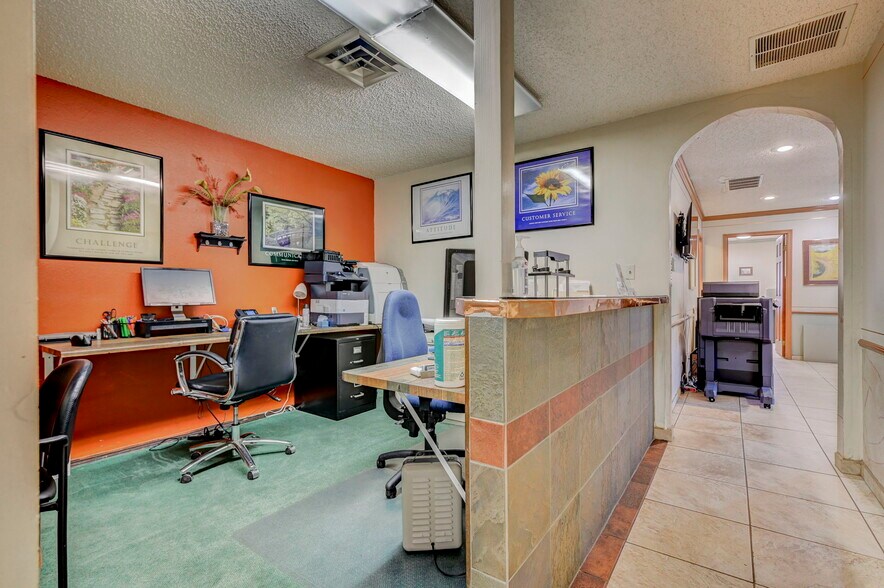 More Photos Of 311 W 24th St, Pueblo Office For Sale