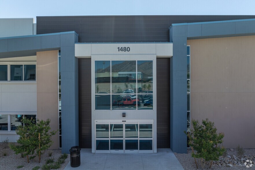 More Photos Of 1480 Center Crossing Rd, Las Vegas Office For Lease