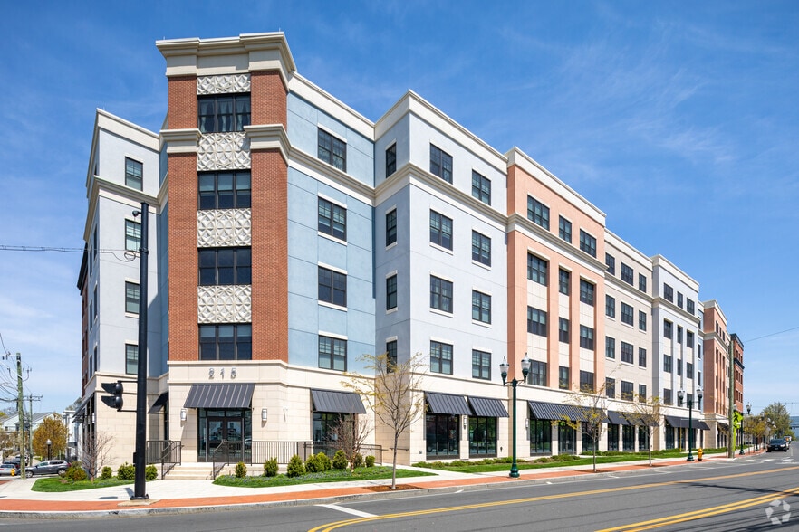 Primary Photo Of 215 Stillwater Ave, Stamford Apartments For Lease