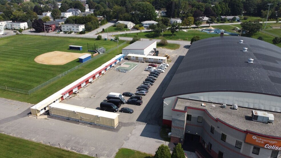 More Photos Of 190 Birch St, Lewiston Theater Concert Hall For Sale