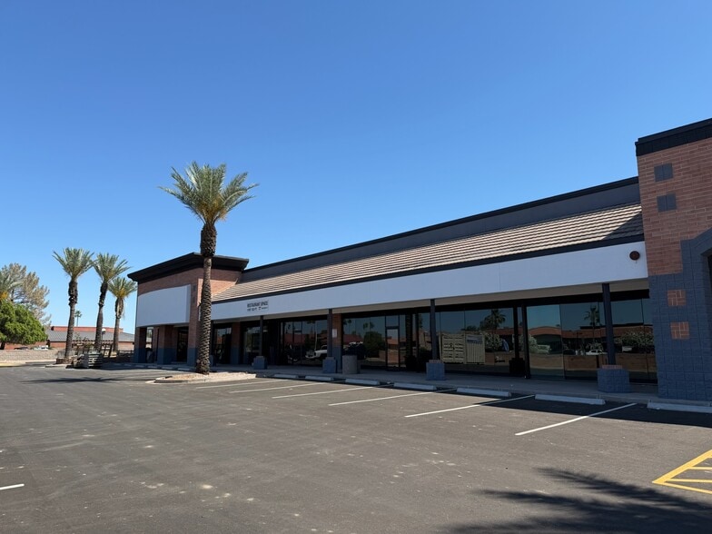 More Photos Of 2055 N Alma School Rd, Chandler Unknown For Lease