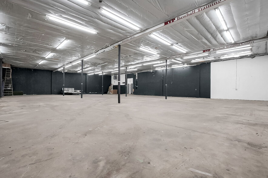 More Photos Of 7295 Rickley St, Reynoldsburg Warehouse For Lease