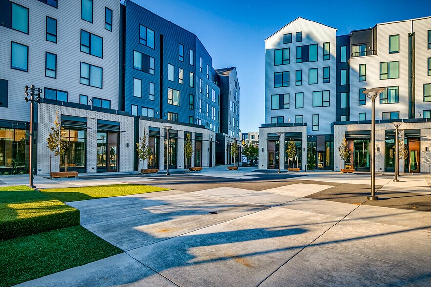 More Photos Of 1699 NW Civic Dr, Gresham Apartments For Lease