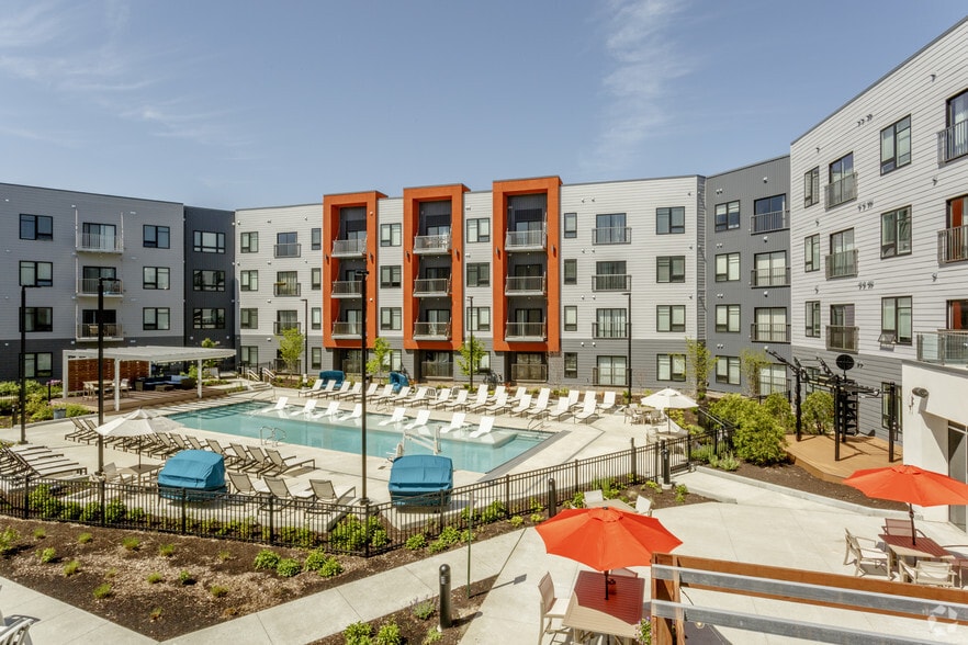 More Photos Of 1000 Berkley Pky, Kansas City Apartments For Sale