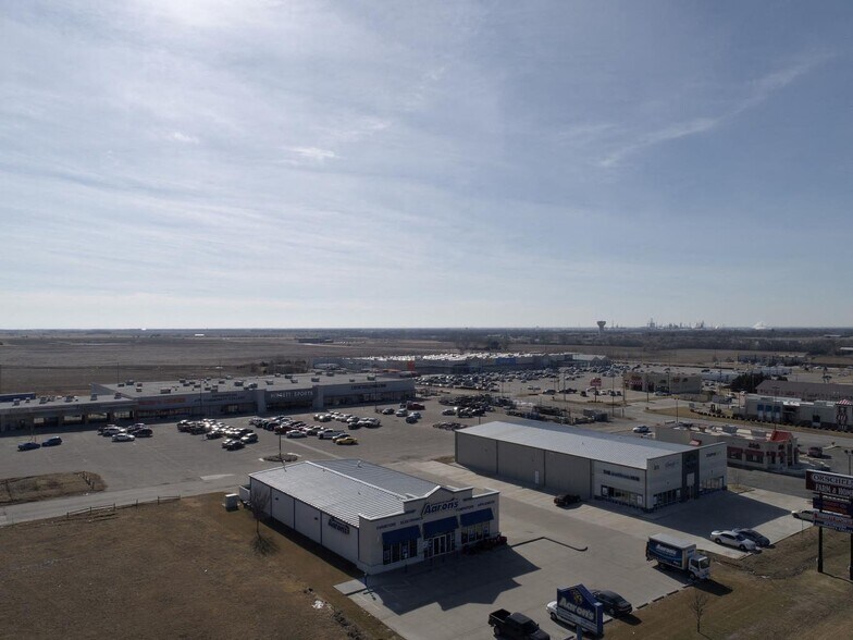 More Photos Of 2210 E Kansas Ave, Mcpherson Freestanding For Lease