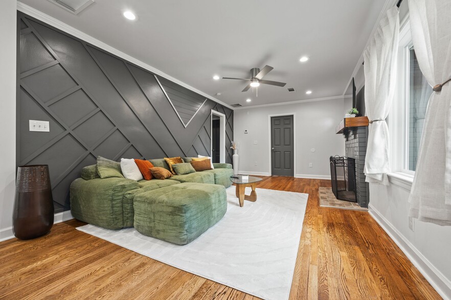 More Photos Of 10 Claire Dr, Atlanta Multifamily For Sale