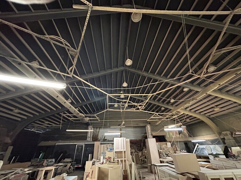 More Photos Of 10411 S US Highway 79, Palestine Warehouse For Sale