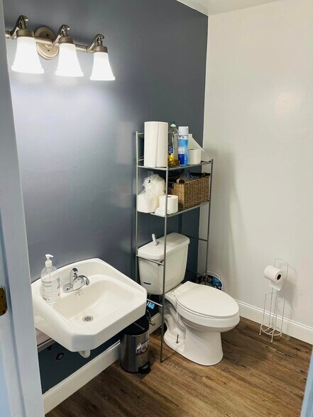 More Photos Of 301 W Main St, Stoneville Office For Sale