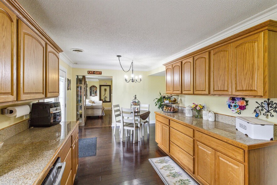 More Photos Of 7010 Frances Rd, Flushing Convenience Store For Sale