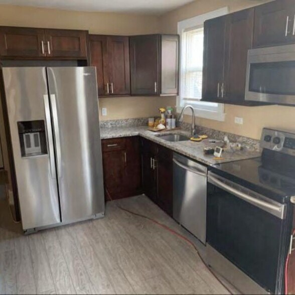 More Photos Of 46 N Fulton Ave, Mount Vernon Apartments For Sale