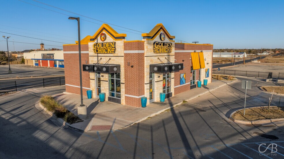 More Photos Of 3000 College Ave, Snyder General Retail For Sale