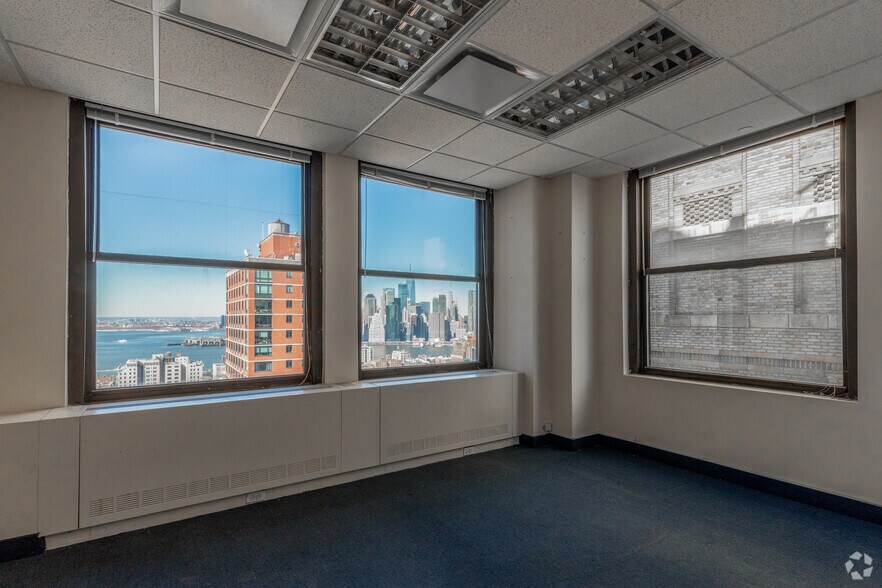 Photo of 27th Floor Ste 2707