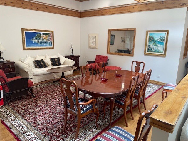 More Photos Of 14052 W Petronella Dr, Libertyville Office For Sale