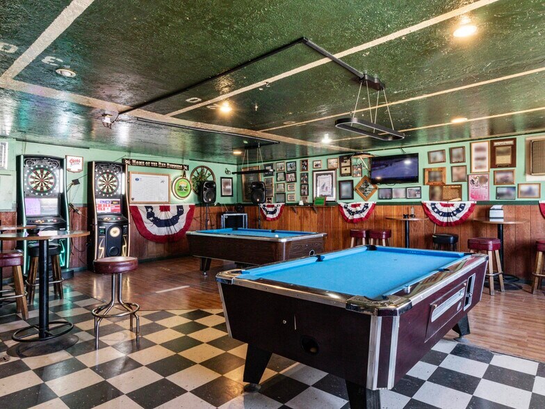 More Photos Of 1015 Chestnut St, Carlin Convenience Store For Sale