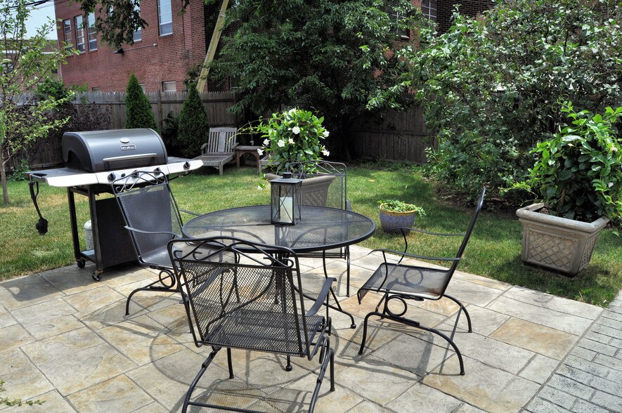 More Photos Of 453 Angell St, Providence Apartments For Sale