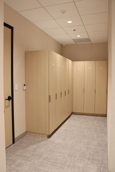 More Photos Of 433 N Camden Dr, Beverly Hills Coworking Space