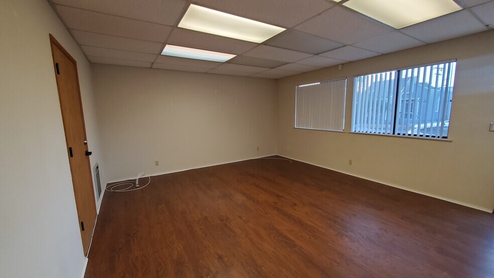 More Photos Of 121-125 W El Portal, San Clemente Office For Lease