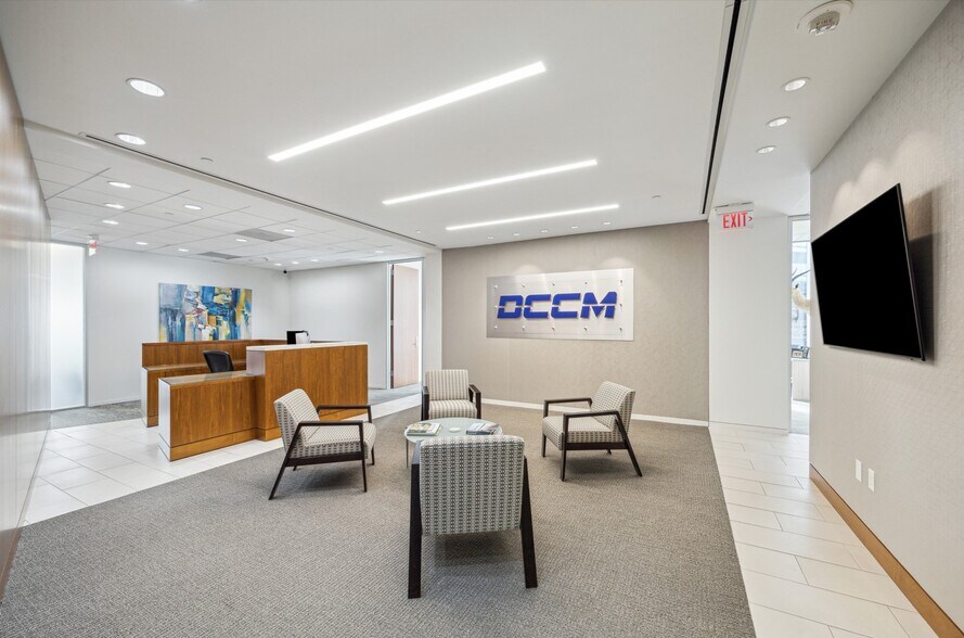 More Photos Of 1800 Post Oak Blvd, Houston Office For Lease