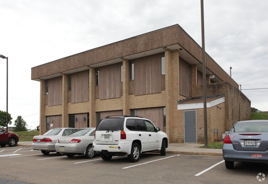 More Photos Of 2003 Rock Spring Rd, Forest Hill Medical For Lease