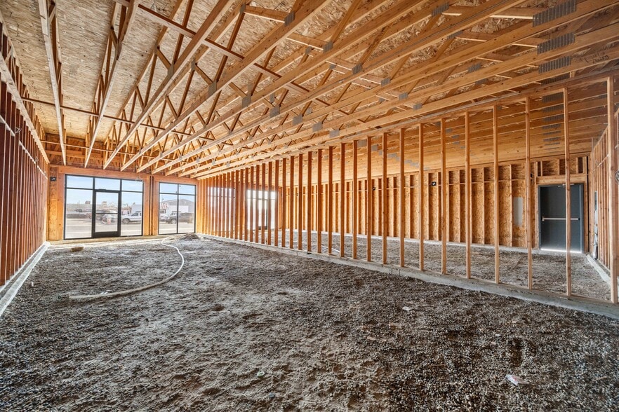 More Photos Of 209 1st, Sunnyside Freestanding For Lease